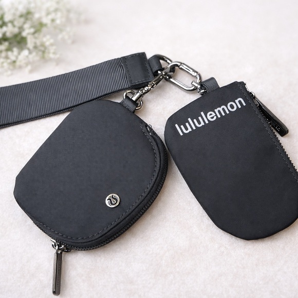 lululemon athletica Handbags - Lululemon Black Dual Pouch Wristlet